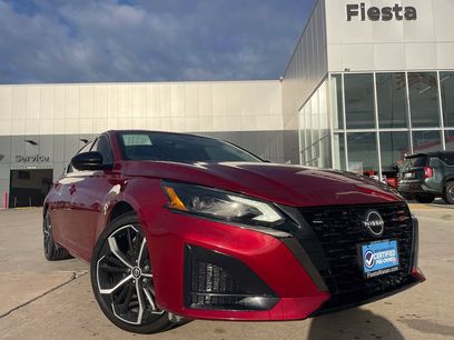 Used 2023 Nissan Altima 2.5 SR w/ SR Premium Package