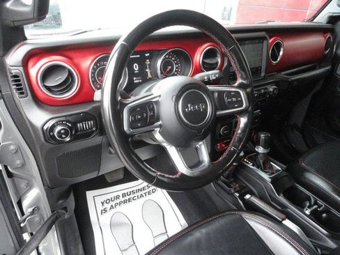 Used 2021 Jeep Gladiator Rubicon image 12