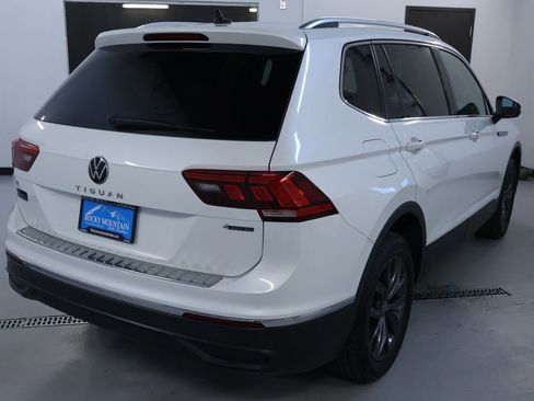 Used 2023 Volkswagen Tiguan SE image 7