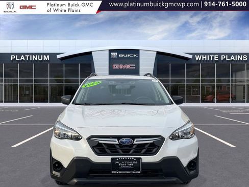 Used 2023 Subaru Crosstrek 2.0i image 2
