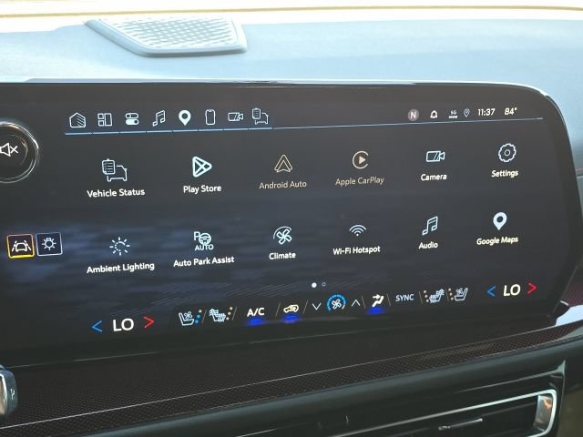 Used 2025 Chevrolet Traverse RS FWD image 31