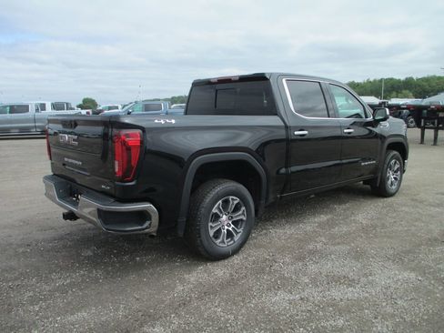 New 2026 GMC Sierra 1500 SLT w/ SLT Convenience Package AWD/4WD image 5