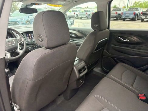 Used 2023 GMC Terrain SLE AWD/4WD image 19