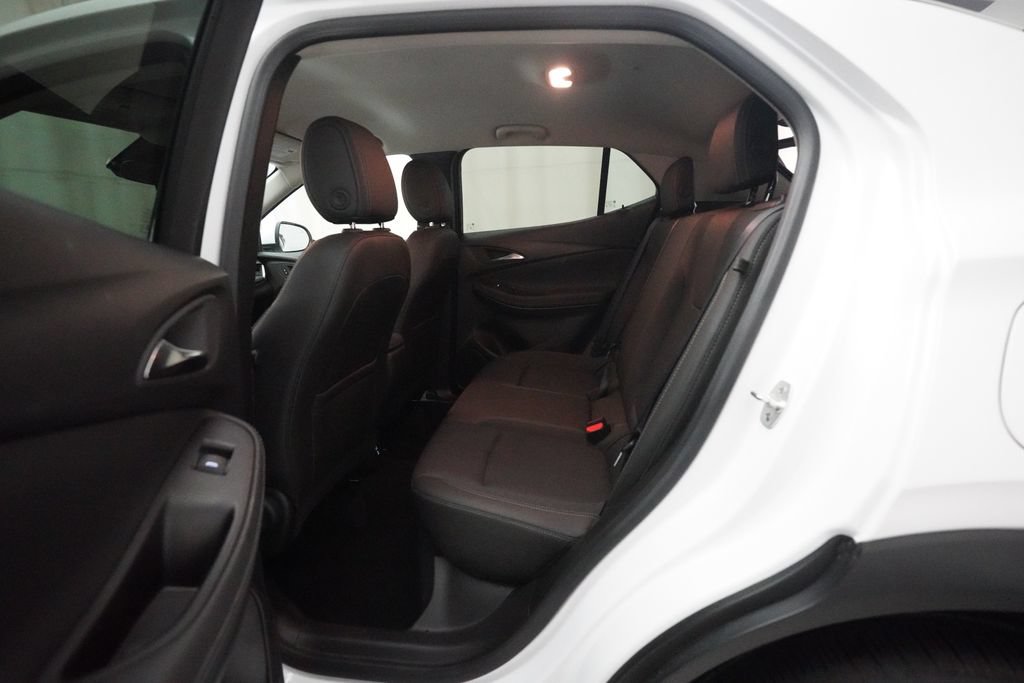 Used 2024 Buick Encore GX Preferred AWD/4WD image 16