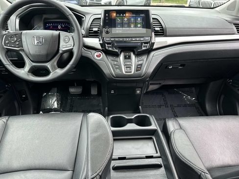 Used 2023 Honda Odyssey EX-L image 10