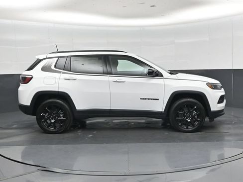 New 2026 Jeep Compass Latitude AWD/4WD image 2