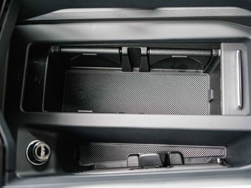 Used 2024 Audi Q8 e-tron Premium Plus w/ Premium Plus Package image 21