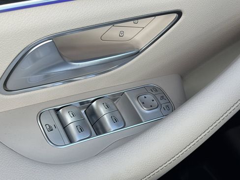 New 2026 Mercedes-Benz GLS 580 4MATIC image 18