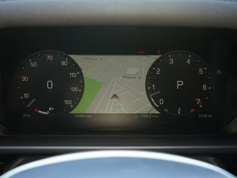 Used 2023 Land Rover Defender 130 X-Dynamic SE image 13