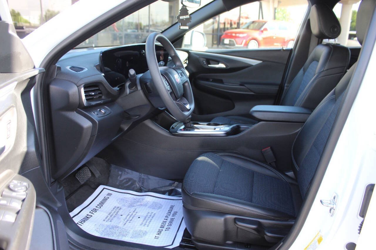 Used 2025 Buick Envista Preferred FWD image 18