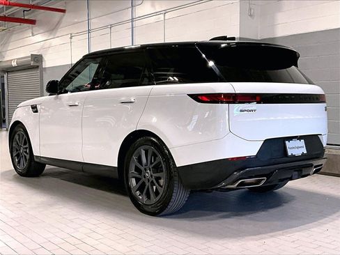 Used 2023 Land Rover Range Rover Sport SE image 3