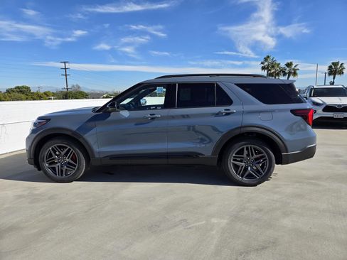 New 2026 Ford Explorer ST w/ Sun And Sound Package AWD/4WD image 7