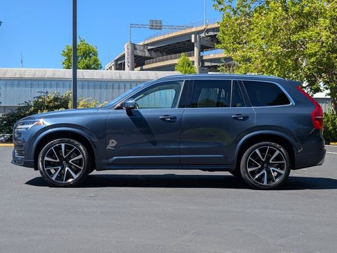 Used 2020 Volvo XC90 T6 Momentum w/ Protection Package Premier AWD/4WD image 4