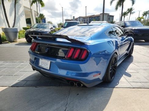 Used 2019 Ford Mustang Shelby GT350 w/ Technology Package image 10