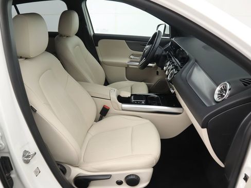 Certified 2022 Mercedes-Benz GLA 250 image 20