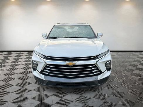 Used 2023 Chevrolet Blazer Premier w/ Driver Confidence II Package FWD image 2