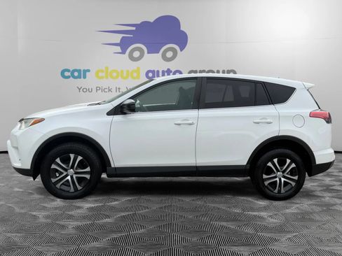 Used 2018 Toyota RAV4 LE w/ All Weather Liner Package FWD image 2