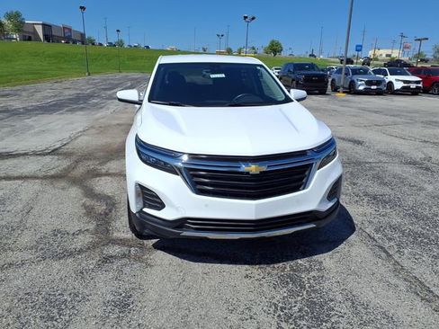 Used 2023 Chevrolet Equinox LT FWD image 3