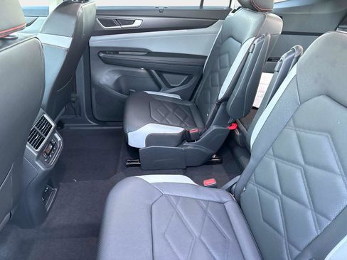 New 2026 Volkswagen Atlas Peak Edition image 13