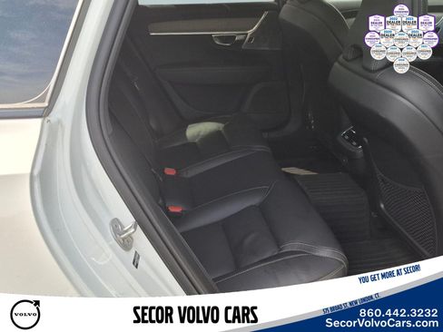 Used 2023 Volvo XC90 B6 Ultimate w/ Protection Package Premier AWD/4WD image 27