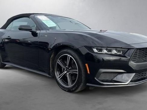 Used 2024 Ford Mustang Coupe image 4