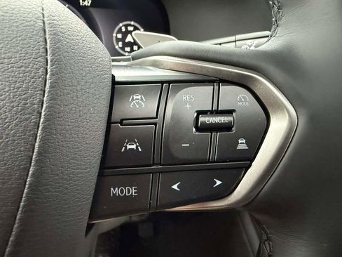 Used 2025 Lexus GX 550 image 23