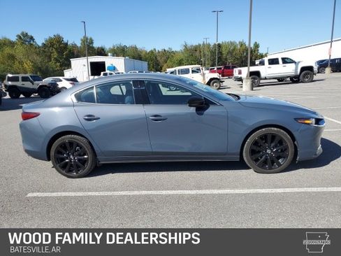 Used 2022 MAZDA MAZDA3 s image 6
