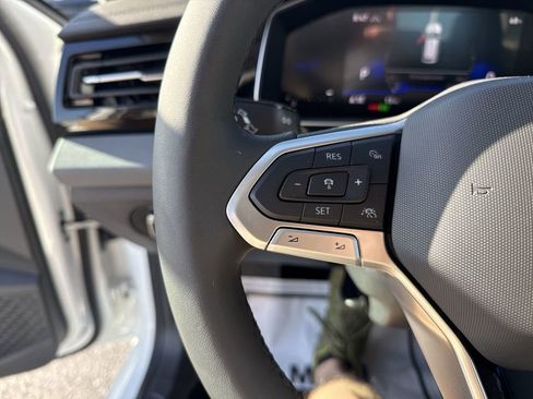 New 2026 Volkswagen Jetta SE FWD image 19