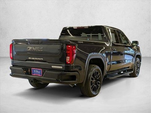 Used 2022 GMC Sierra 1500 Elevation w/ LPO, Elevation Black Package AWD/4WD image 5