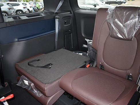 New 2025 Volkswagen ID. Buzz Pro S image 9