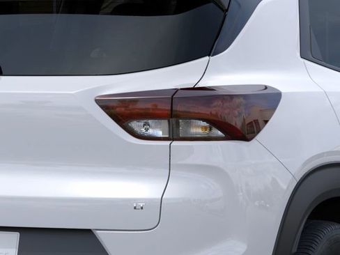 New 2026 Chevrolet TrailBlazer LT w/ Driver Confidence Package FWD image 11