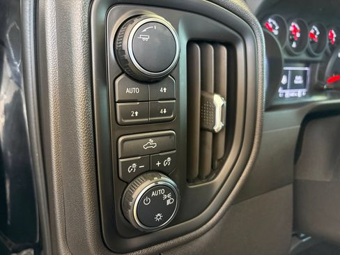 Used 2024 Chevrolet Silverado 1500 Custom Trail Boss w/ LPO, Dark Essentials Package AWD/4WD image 12