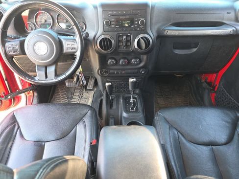 Used 2017 Jeep Wrangler Unlimited Sport w/ Quick Order Package 24S image 4