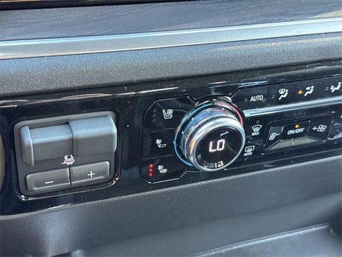 New 2026 GMC Sierra 1500 SLT w/ SLT Premium Plus Package image 17