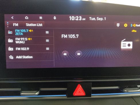 Used 2024 Hyundai Elantra SEL w/ Convenience Package FWD image 25
