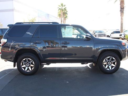 Used 2024 Toyota 4Runner TRD Off-Road Premium image 10