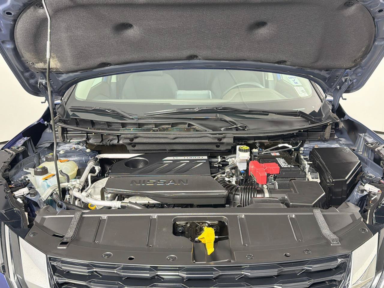 Used 2023 Nissan Rogue S AWD/4WD image 39