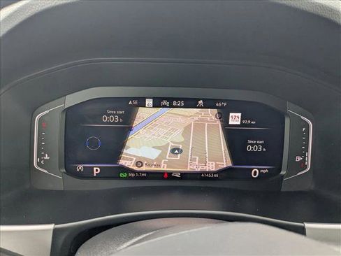 Used 2022 Volkswagen Atlas Cross Sport SEL R-Line image 11