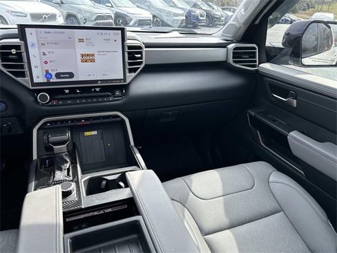 Used 2024 Toyota Tundra Limited image 16