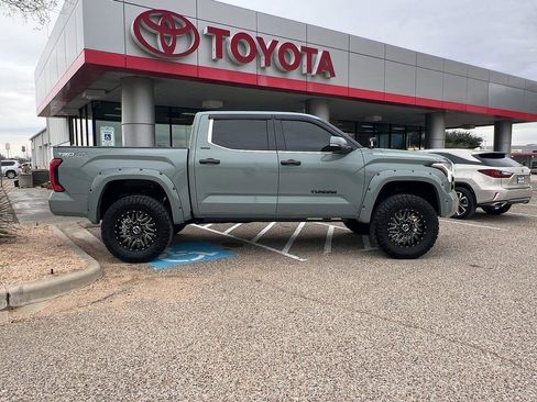 Used 2022 Toyota Tundra Limited image 6