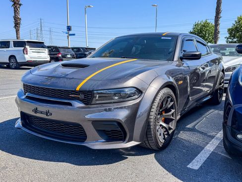 Used 2022 Dodge Charger Scat Pack RWD image 3