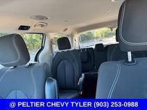 Used 2023 Chrysler Voyager LX FWD image 16