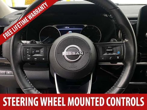 Used 2025 Nissan Pathfinder SV FWD image 10