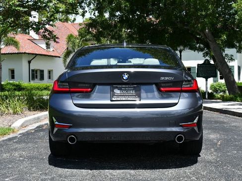 Used 2020 BMW 330i Sedan w/ Premium Package image 5