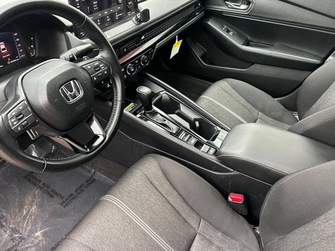 Used 2025 Honda Accord Sport image 10