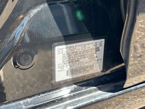Used 2025 Nissan Versa SV FWD image 22