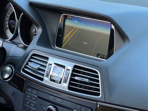 Used 2017 Mercedes-Benz E 400 4MATIC Coupe image 32