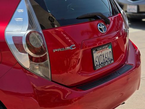 Used 2012 Toyota Prius C Two FWD image 10