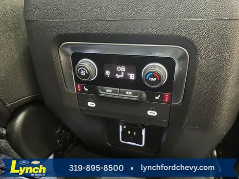 Used 2024 Chevrolet Suburban Z71 w/ Z71 Off-Road Package image 20