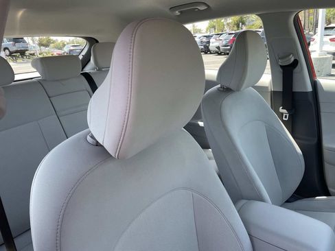 Certified 2025 Hyundai Kona SE FWD image 26
